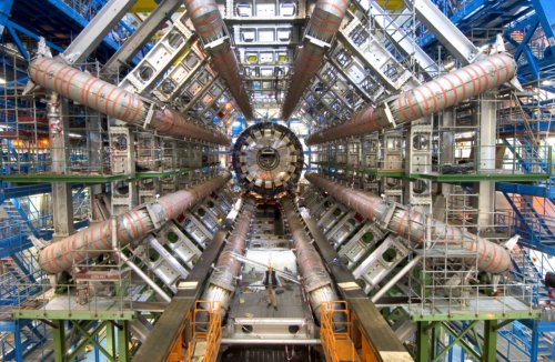 Figure 1. Le gigantesque détecteur de l'expérience Atlas. Crédit CERN. 